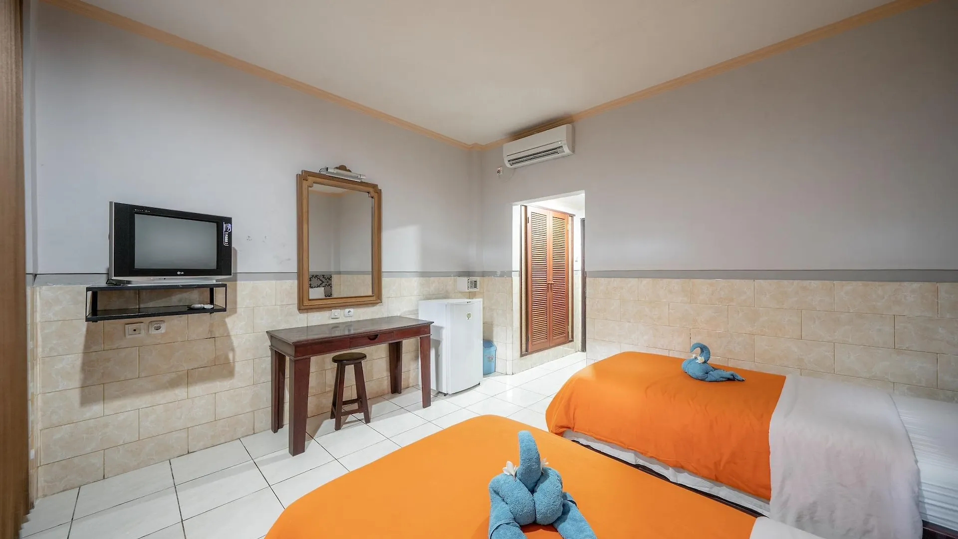 Bendesa Accommodation Kuta Lombok Hotel